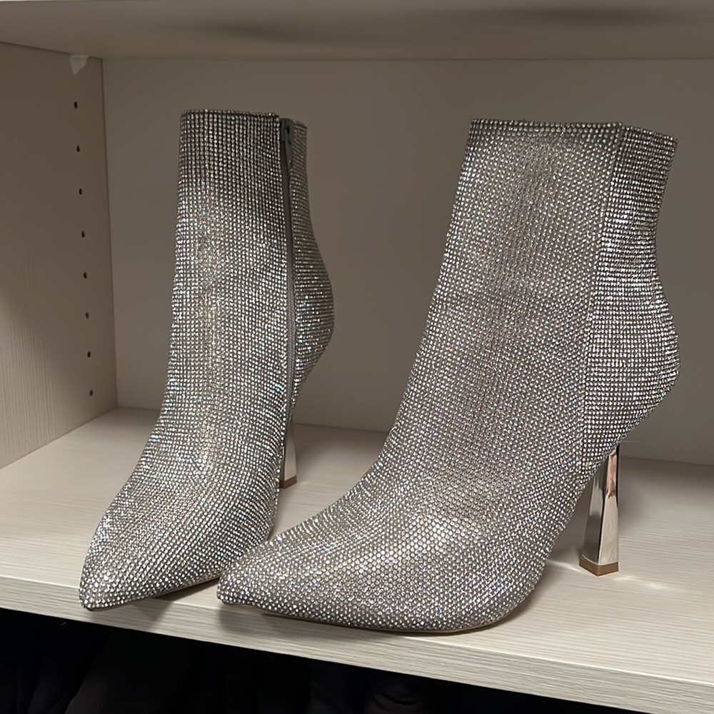 ✨🪩New Steve Madden Rhinestone Stiletto Booties✨🪩 - Picture 2 of 10